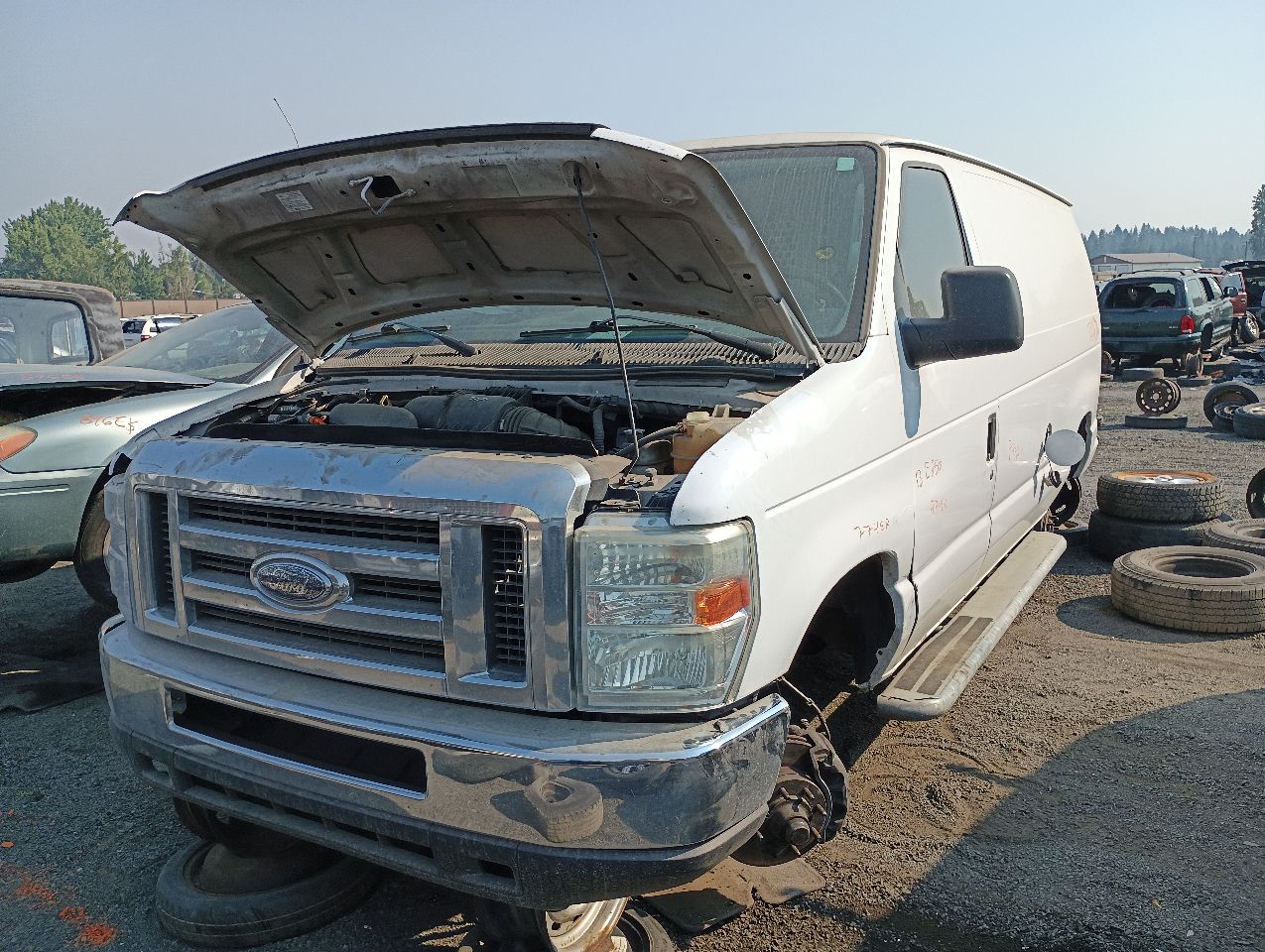 2013 FORD E-250