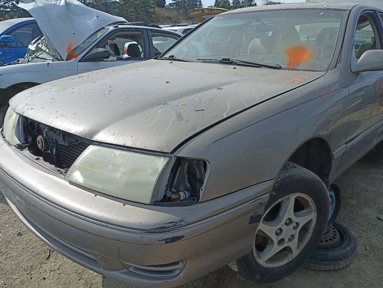 1999 TOYOTA Avalon